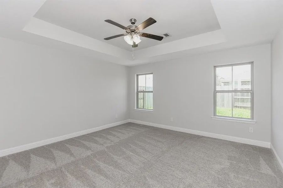 Spacious, unfurnished interior of a new home in Bayou Maison, Dickinson (Image 14). Spacious, unfurnished interior of a new home in Bayou Maison, Dickinson (Image 14).
