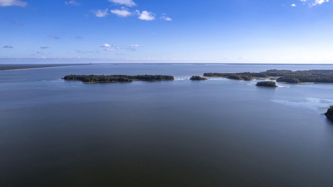 Image 33 of a home in .