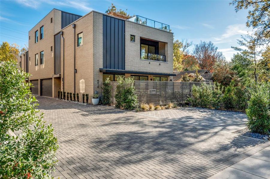 Street view with double guest parking Street view with double guest parking