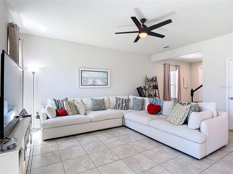 Furnished interior view inside a new home in , Davenport (Image 43).