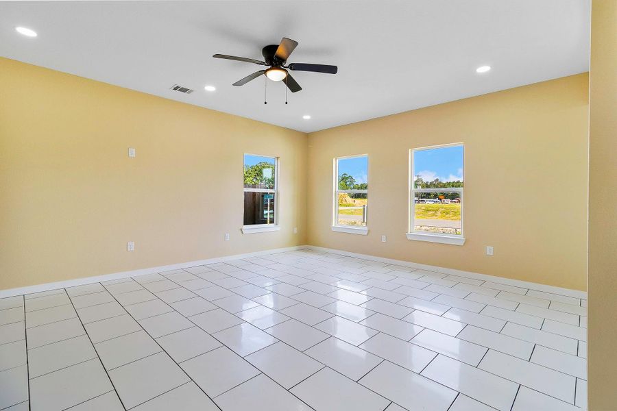 Large Living Area. Large Living Area.