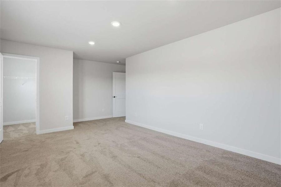 Spacious, unfurnished interior of a new home in Millstone Manor, Conyers (Image 16).