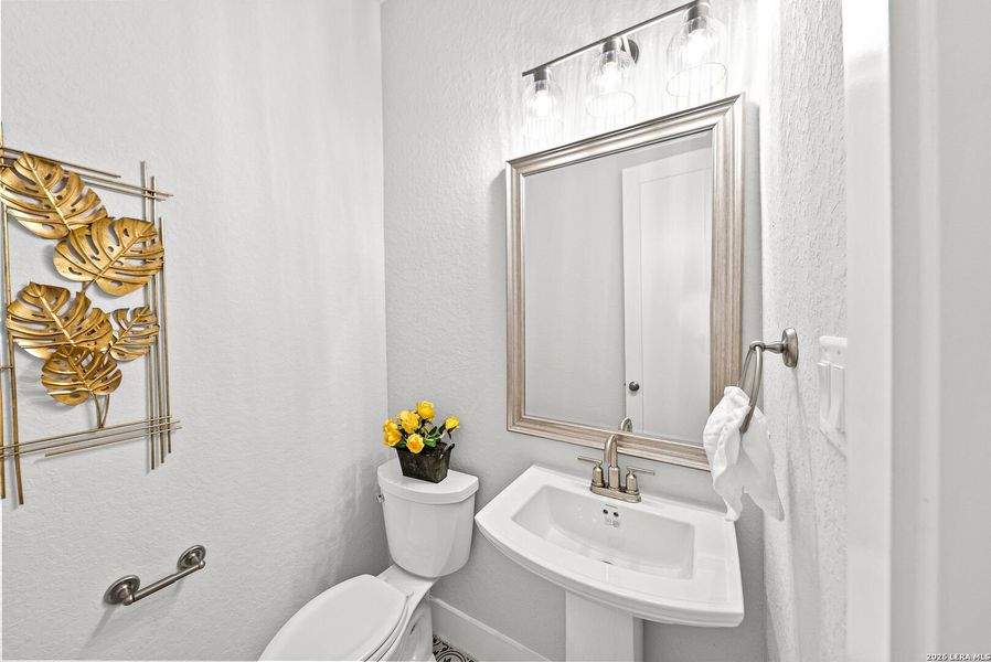 Furnished interior view inside a new home in Ventana, Bulverde (Image 55).