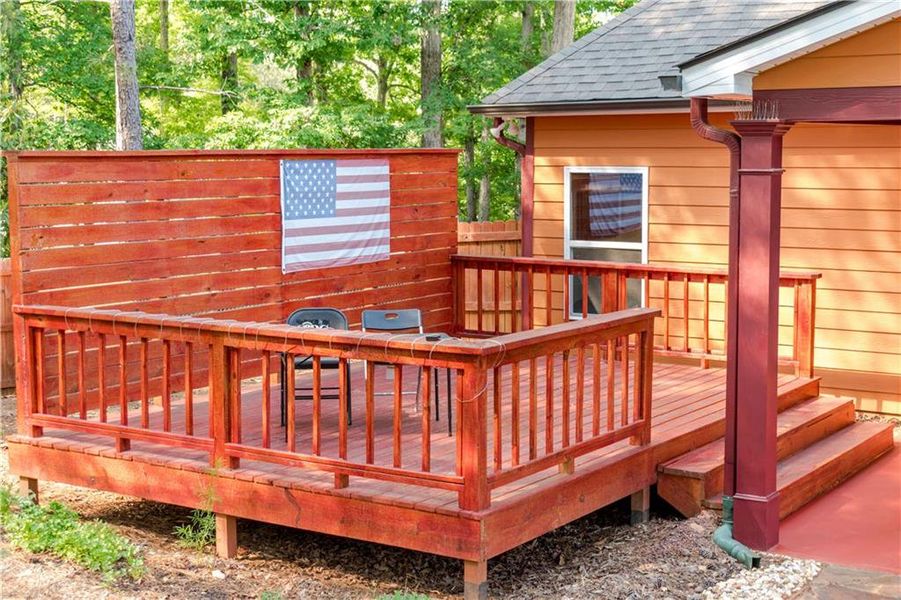 Exterior details and patio area of a home in , Mansfield (Image 21).
