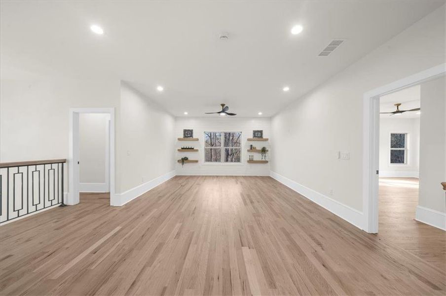 Spacious, unfurnished interior of a new home in , Gainesville (Image 60).