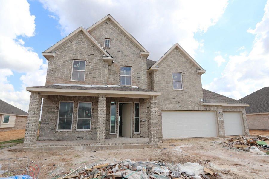 Two story home with 4 beds, 3.5 baths, and 3 car garage