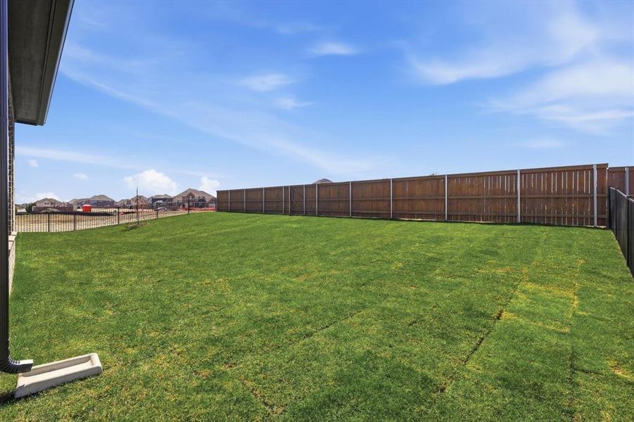 Exterior details and patio area of a home in , McKinney (Image 24).