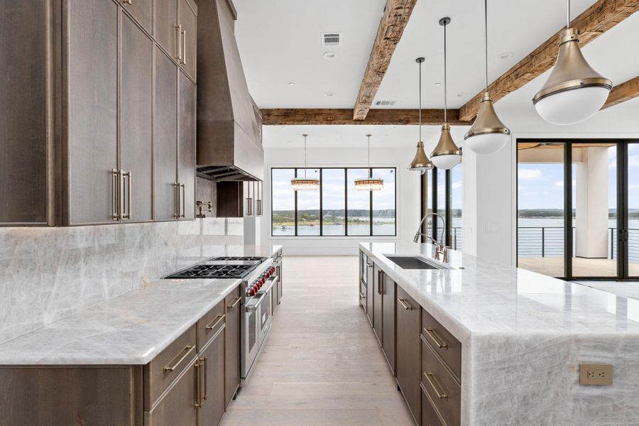 Community amenities in , Lakeway (Image 30).