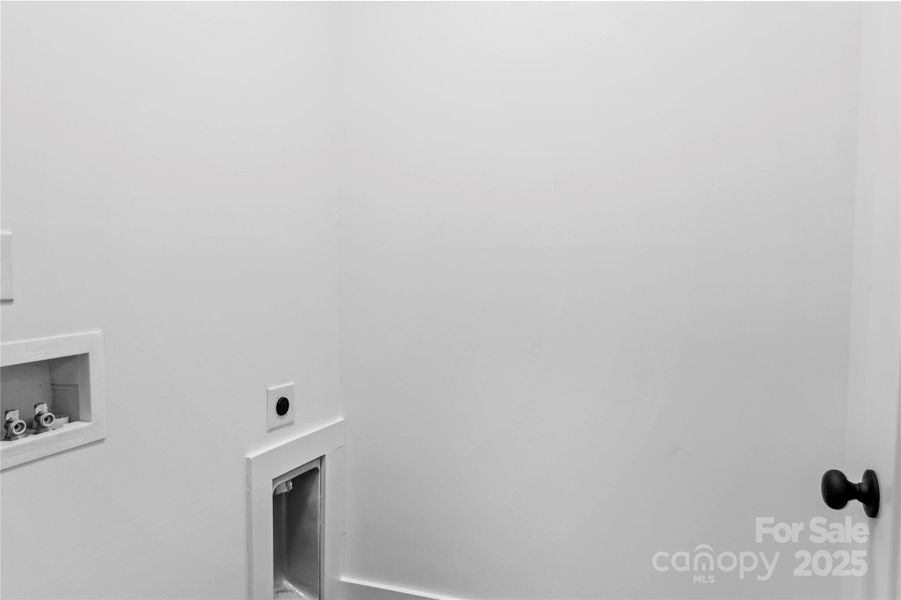 Spacious, unfurnished interior of a new home in , Winston-Salem (Image 22).