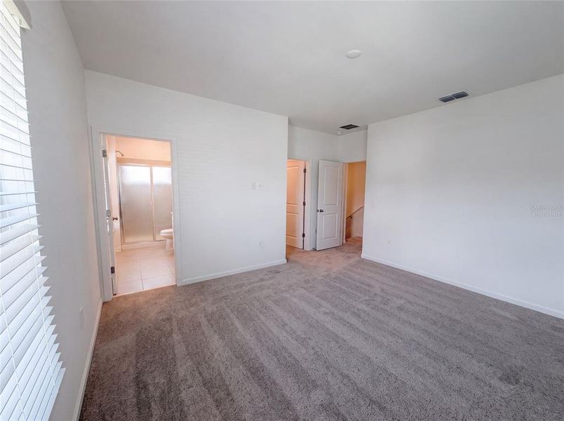 Spacious, unfurnished interior of a new home in , Apopka (Image 10).