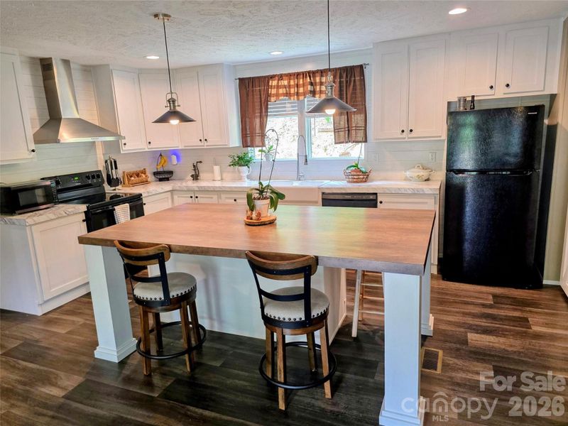 Furnished interior view inside a new home in , Burnsville (Image 4).