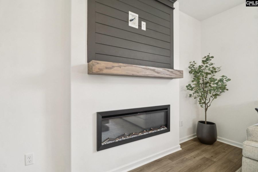 Colors and options may be different in ACTUAL house.