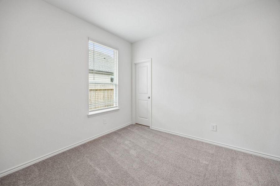 Spacious, unfurnished interior of a new home in Montgomery Bend, Montgomery (Image 32).