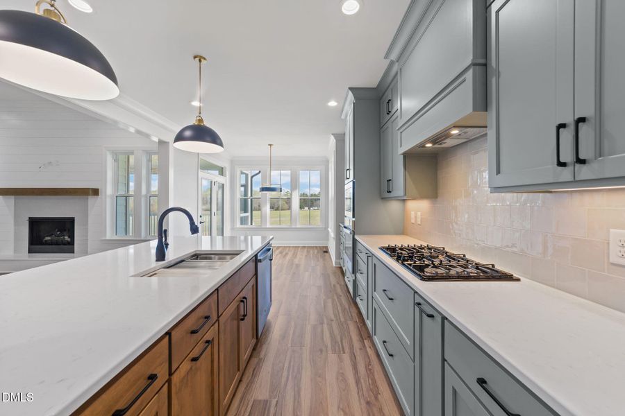 30-web-or-mls-VB4A3673