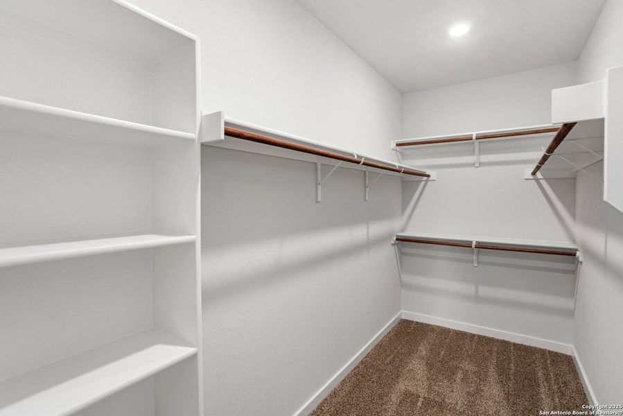 Spacious, unfurnished interior of a new home in Weston Oaks, San Antonio (Image 18). Spacious, unfurnished interior of a new home in Weston Oaks, San Antonio (Image 18).