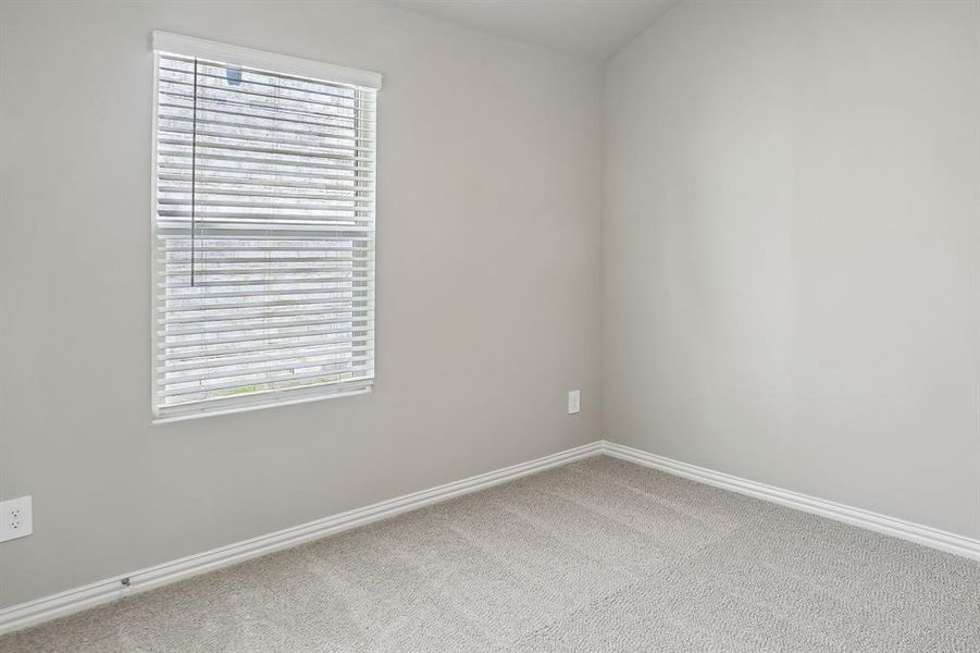 Spacious, unfurnished interior of a new home in Stella Hills, Denton (Image 27).
