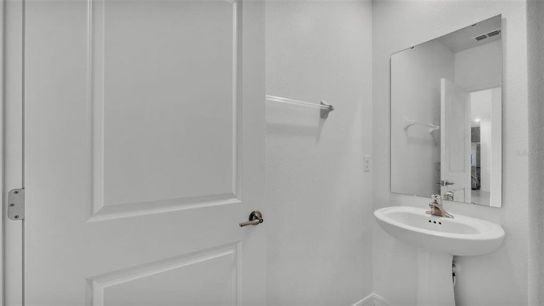 Furnished interior view inside a new home in , Bartow (Image 15).