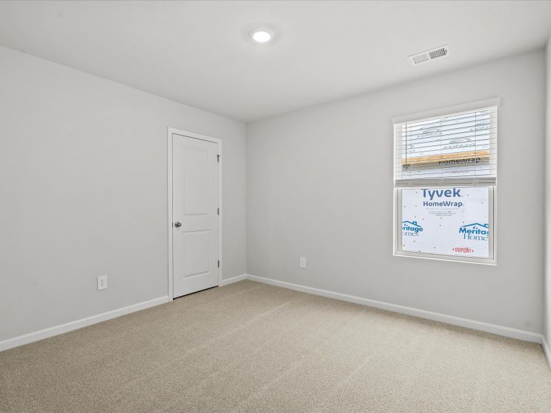 Spacious, unfurnished interior of a new home in Pleasant Brook, Piedmont (Image 18).