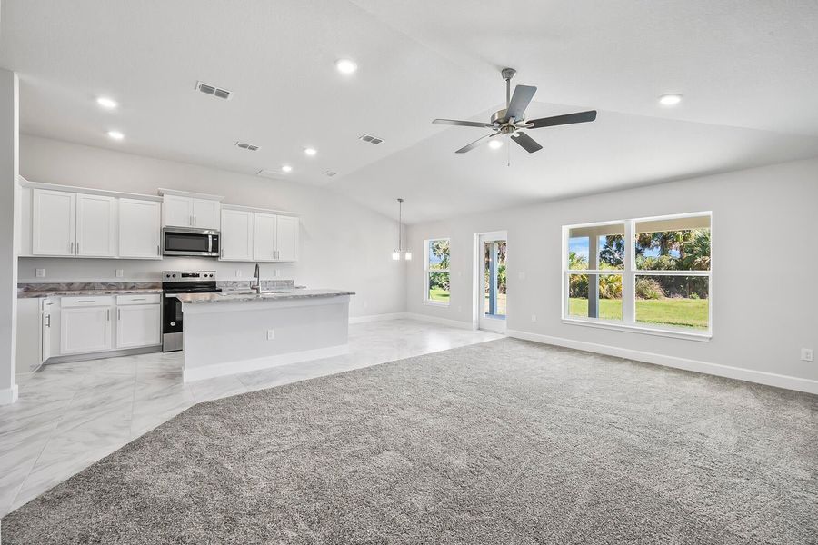 Representative unfurnished interior of a home built from the 2000 by Adams Homes in Winding Oaks, Weeki Wachee (Image 12).