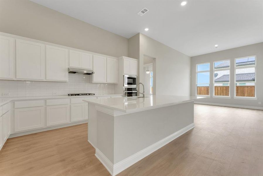 Furnished interior view inside a new home in Polo Ridge, Mesquite (Image 4). Furnished interior view inside a new home in Polo Ridge, Mesquite (Image 4).