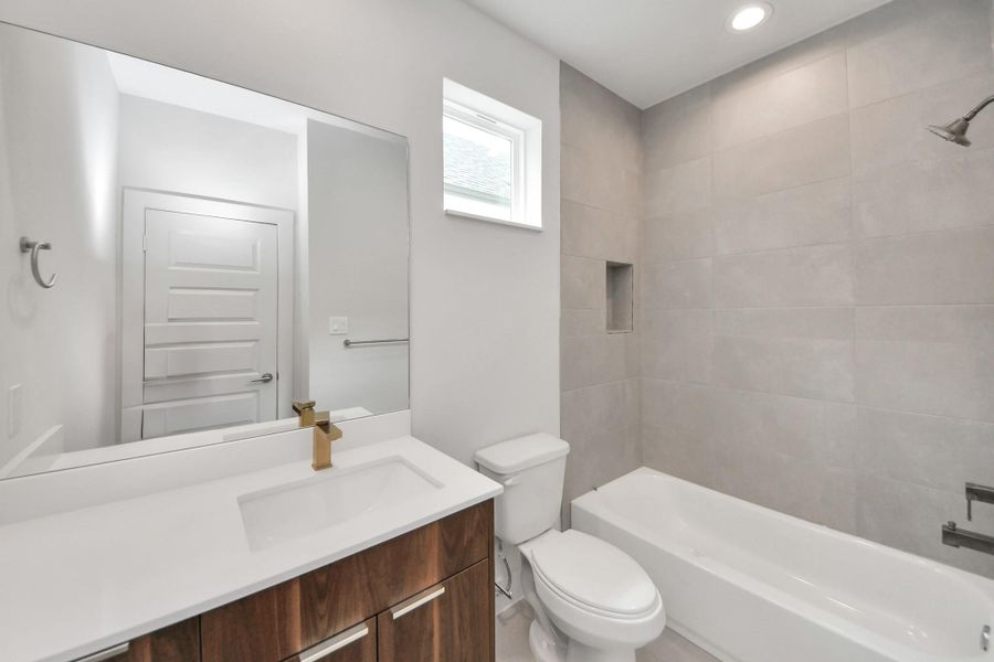 Images are of a similar home. Finishes and features may vary.