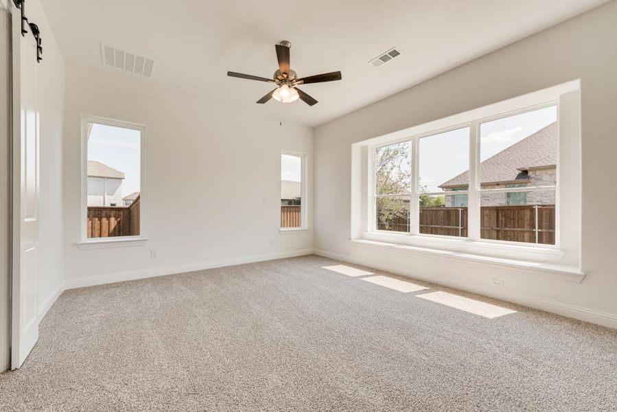 Spacious, unfurnished interior of a new home in South Pointe, Mansfield (Image 28). Spacious, unfurnished interior of a new home in South Pointe, Mansfield (Image 28).