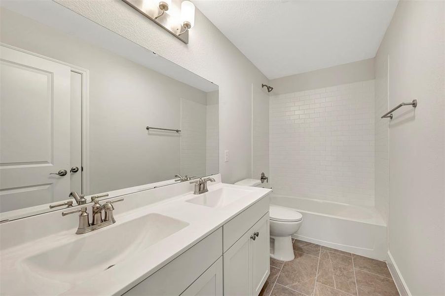 Furnished interior view inside a new home in Gateway Parks, Forney (Image 12).