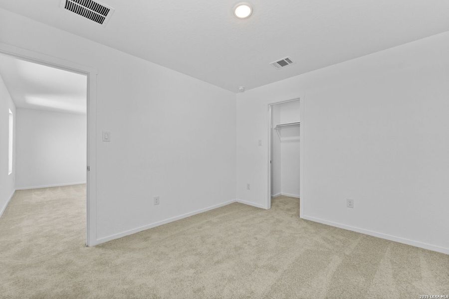 Spacious, unfurnished interior of a new home in Guadalupe Ridge, New Braunfels (Image 33). Spacious, unfurnished interior of a new home in Guadalupe Ridge, New Braunfels (Image 33).