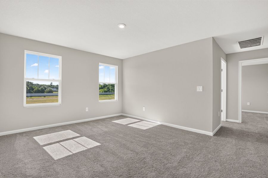Spacious, unfurnished interior of a new home in Sanderling, Palmetto (Image 11).