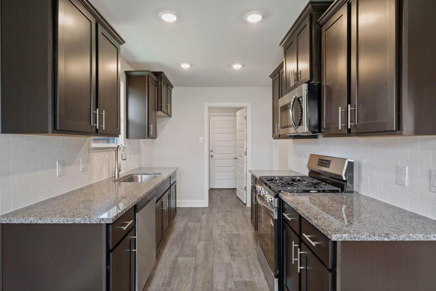 Furnished interior view inside a new home in Grand Oaks Reserve, Cleveland (Image 5). Furnished interior view inside a new home in Grand Oaks Reserve, Cleveland (Image 5).