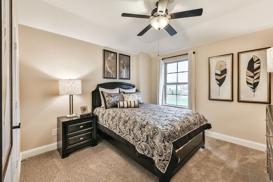 Representative furnished interior of a home built from the Lockhart by Beazer Homes in Valencia, Manvel (Image 12).