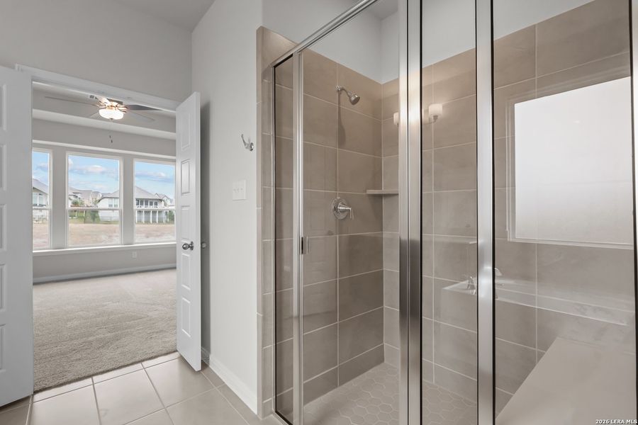 Furnished interior view inside a new home in Homestead, Schertz (Image 9).