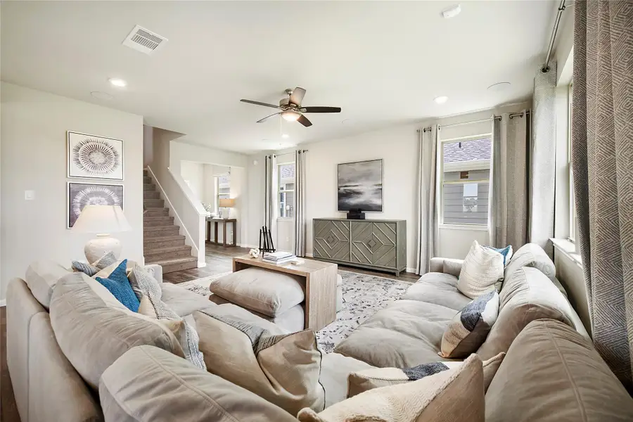 Furnished interior view inside a new home in Montgomery Ridge: Landmark Collection, Montgomery (Image 8).