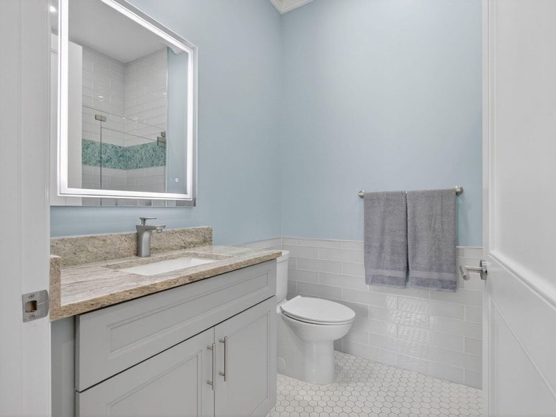1st Floor Guest Suite Bathroom