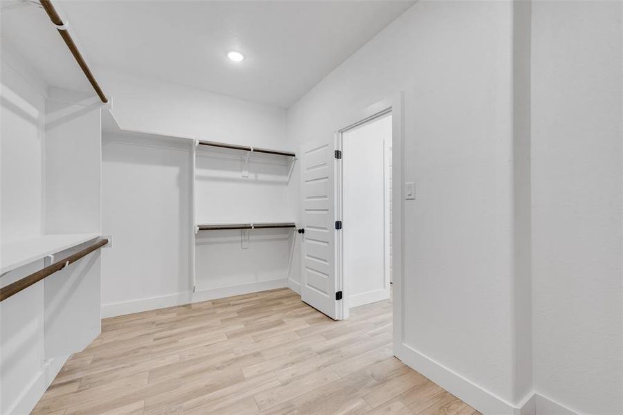 8500 Wild Colt Dr
Godley, TX 8500 Wild Colt Dr
Godley, TX