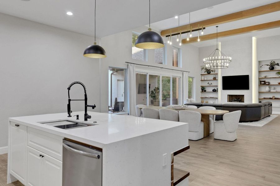 Furnished interior view inside a new home in , Tomball (Image 37).