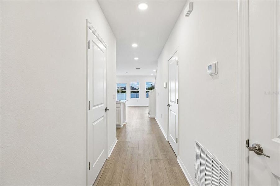 Spacious, unfurnished interior of a new home in Twin Oaks, Zephyrhills (Image 30). Spacious, unfurnished interior of a new home in Twin Oaks, Zephyrhills (Image 30).