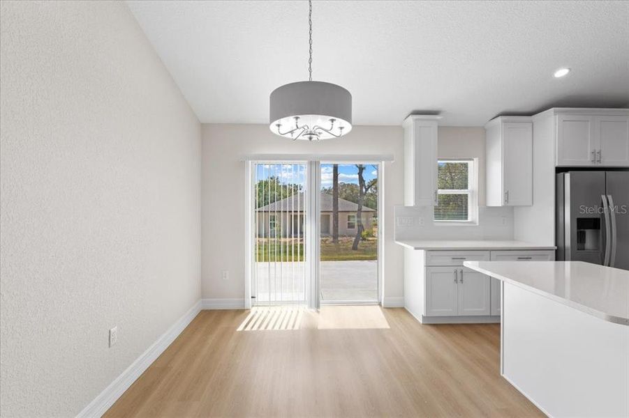 Spacious, unfurnished interior of a new home in , Citrus Springs (Image 34).