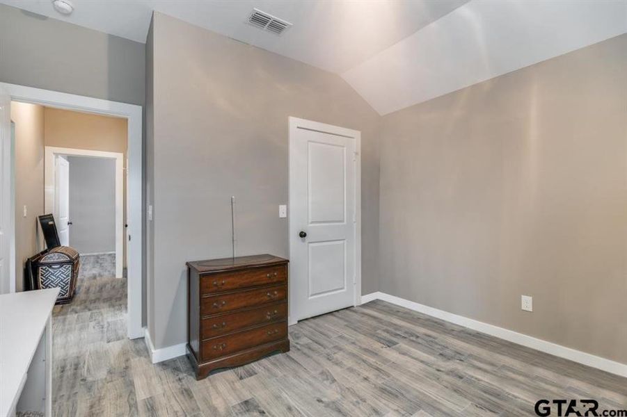 Spacious, unfurnished interior of a new home in , Lindale (Image 19). Spacious, unfurnished interior of a new home in , Lindale (Image 19).