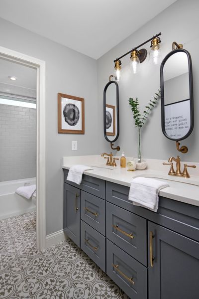 Representative furnished interior of a home built from the Clay by Fischer Homes in Leeland Farms, Fuquay Varina (Image 27).