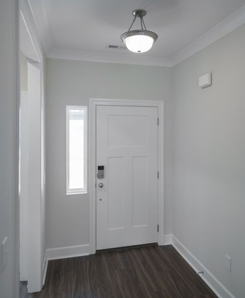 Representative unfurnished interior of a home built from the The Harper by Cothran Homes in Holly Ridge, Greenville (Image 28).