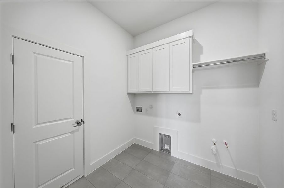 Spacious, unfurnished interior of a new home in Furst Ranch, Argyle (Image 31).