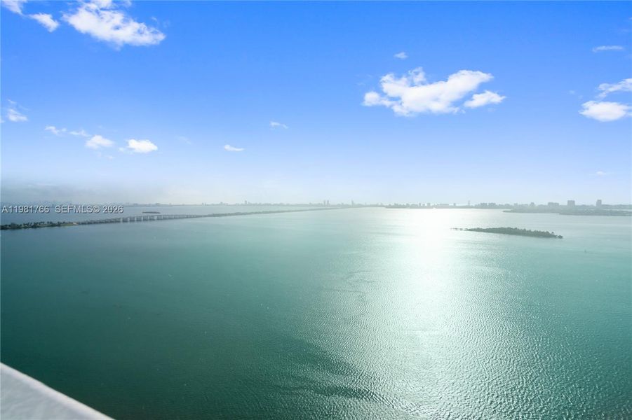 Natural landscape and outdoor views near Aria Reserve in Miami (Image 78).