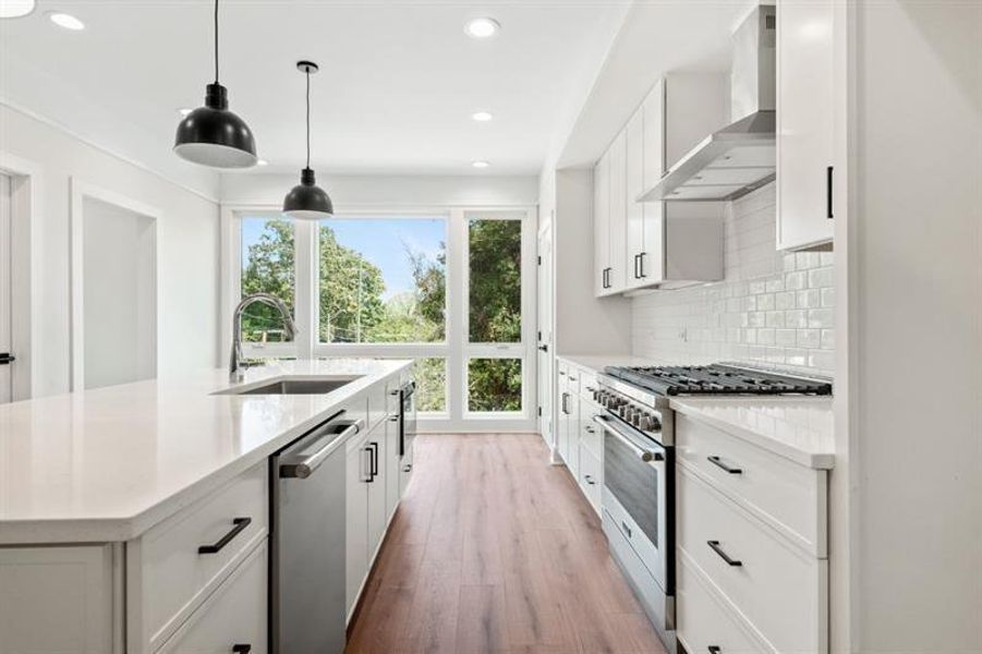Furnished interior view inside a new home in The Berkeleys, Atlanta (Image 9).