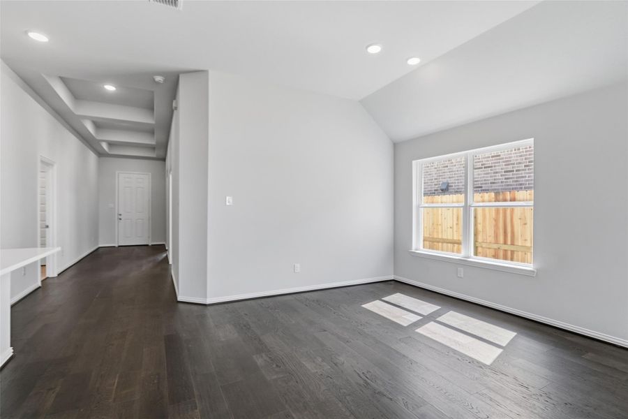 Spacious, unfurnished interior of a new home in Westland Ranch, League City (Image 34). Spacious, unfurnished interior of a new home in Westland Ranch, League City (Image 34).