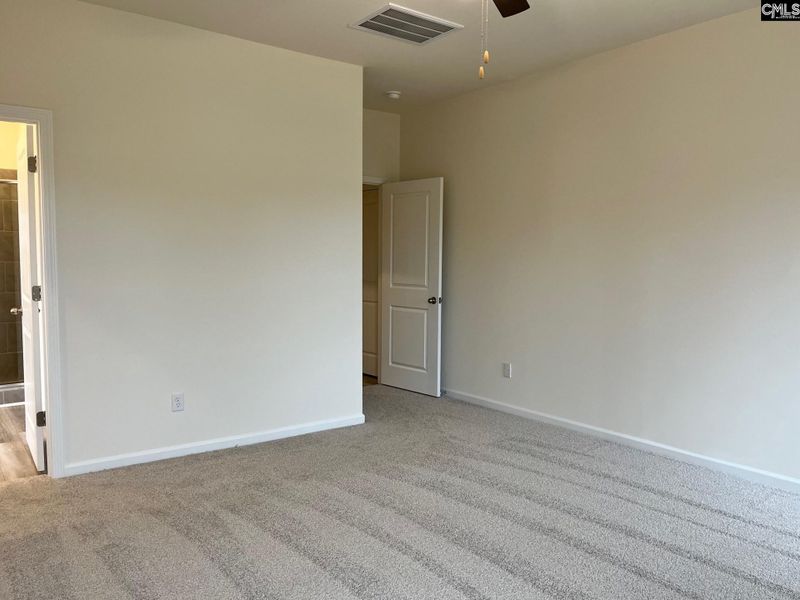 Spacious, unfurnished interior of a new home in Blythewood Farms, Blythewood (Image 27).