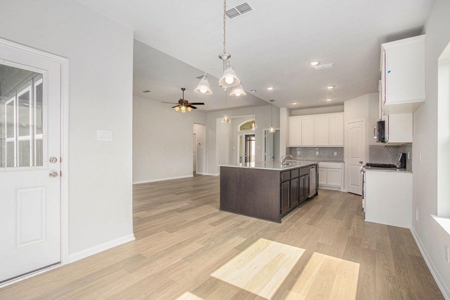 Image 26 of a home in Columbia Lakes.