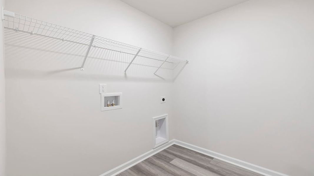 Spacious, unfurnished interior of a new home in Cedar Gap, Fountain Inn (Image 32).