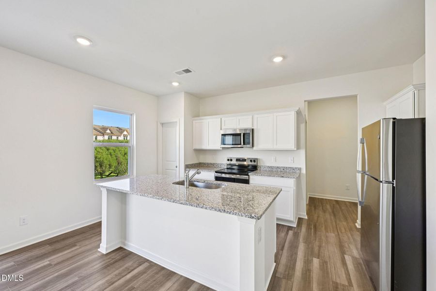 28-web-or-mls-P 22-print-Quarry Rd 539-S