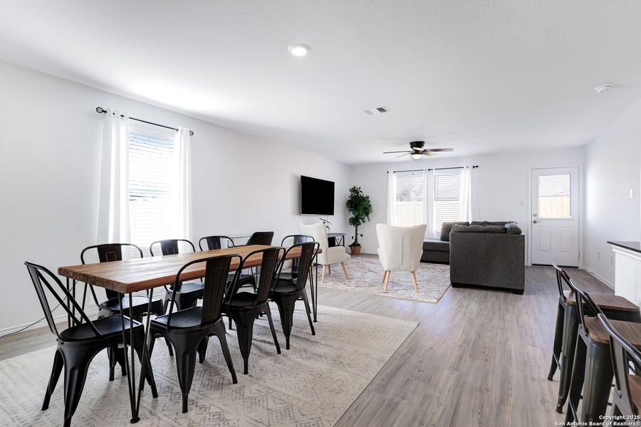 Furnished interior view inside a new home in Vista Point, San Antonio (Image 10). Furnished interior view inside a new home in Vista Point, San Antonio (Image 10).